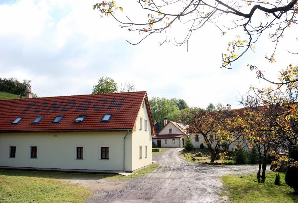 Penzion Kremenisko Banská Štiavnica エクステリア 写真
